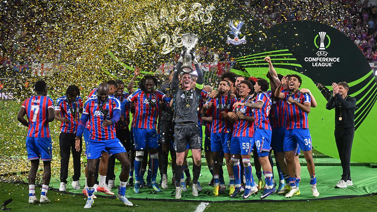 İngiliz Devrimi! Crystal Palace, UEFA Konferans Ligi'ni Fethetti!