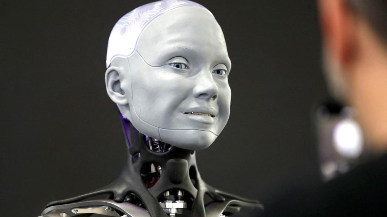İnsansı Robotlar Ticari Kullanım İçin Robot Okullarında Eğitiliyor