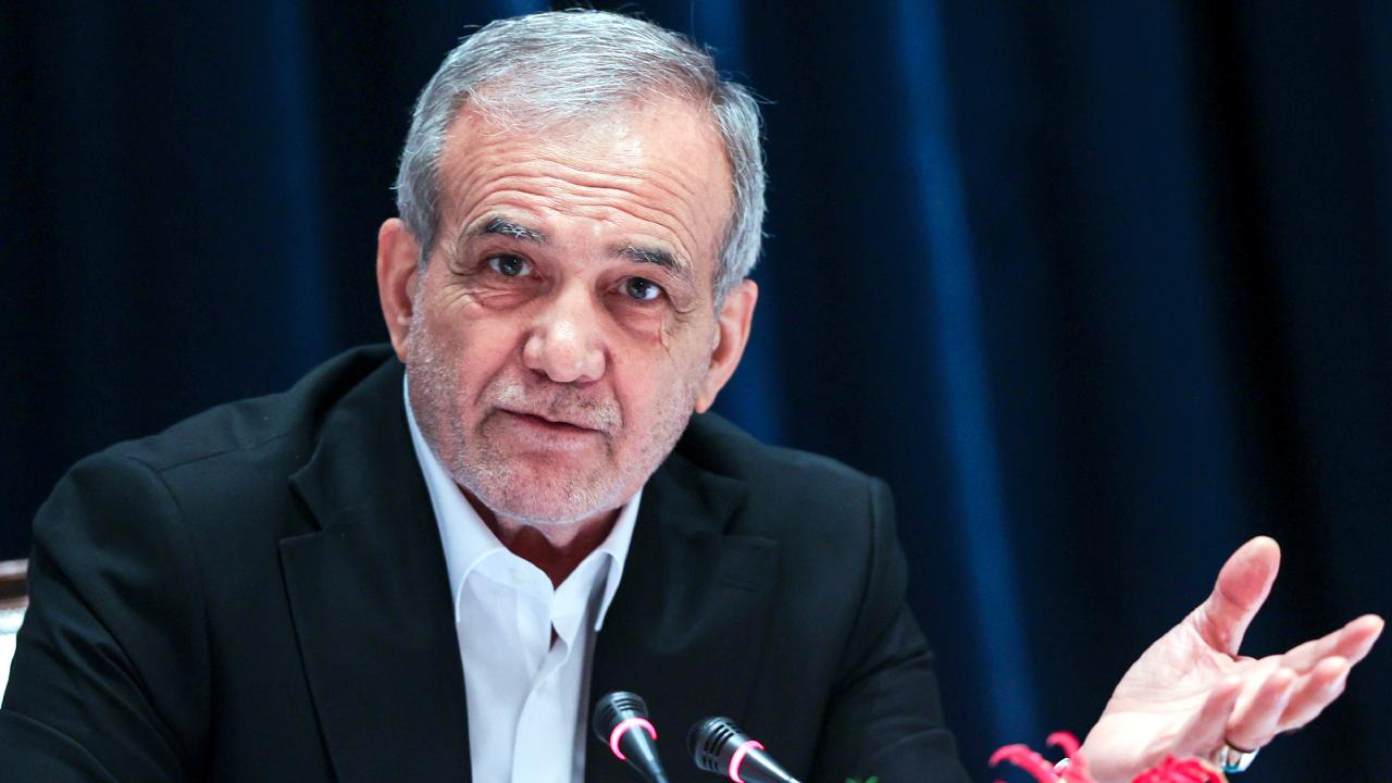 İran Cumhurbaşkanı'ndan ABD'ye Sert Cevap: Teslim Olmayız!