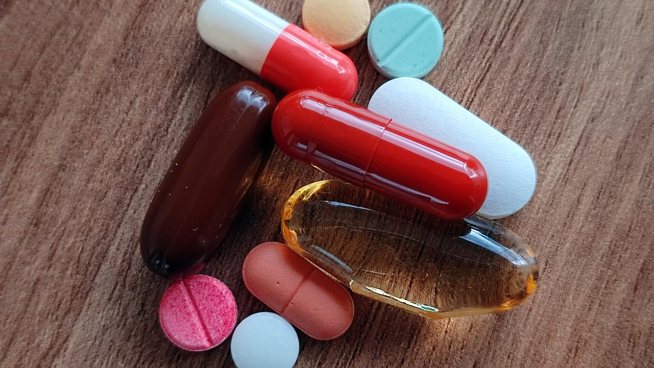 İran Savaşı mı? İlaç Fiyatları Uçuşa Geçti! Temel Ağrı Kesicilere Bile Zam Yağmuru!