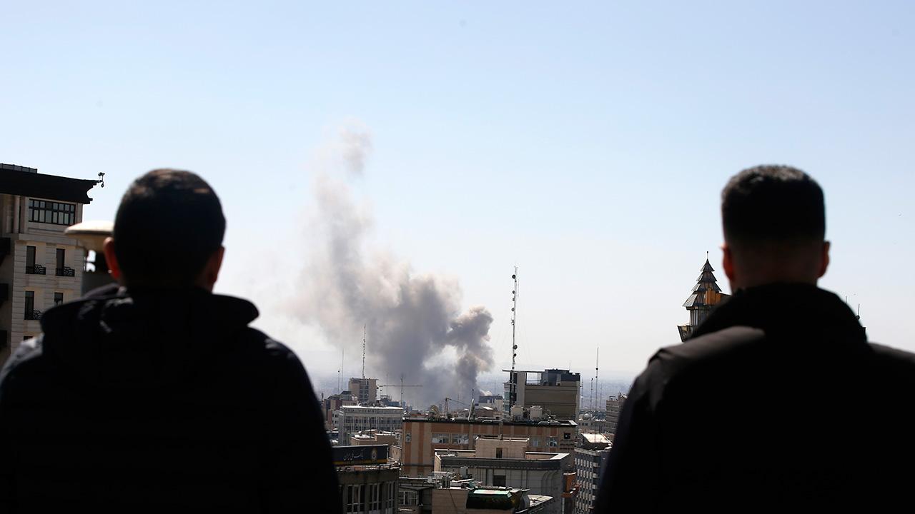 İran'dan Şok İddia: Düşürülen İHA, ABD-İsrail Saldırılarının Kanıtı mı? BAE ve Suudi Arabistan'dan Acil Açıklama Bekleniyor!