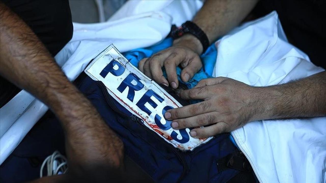 İsrail Hapishanelerinde 40 Filistinli Gazeteci Esir Tutuluyor