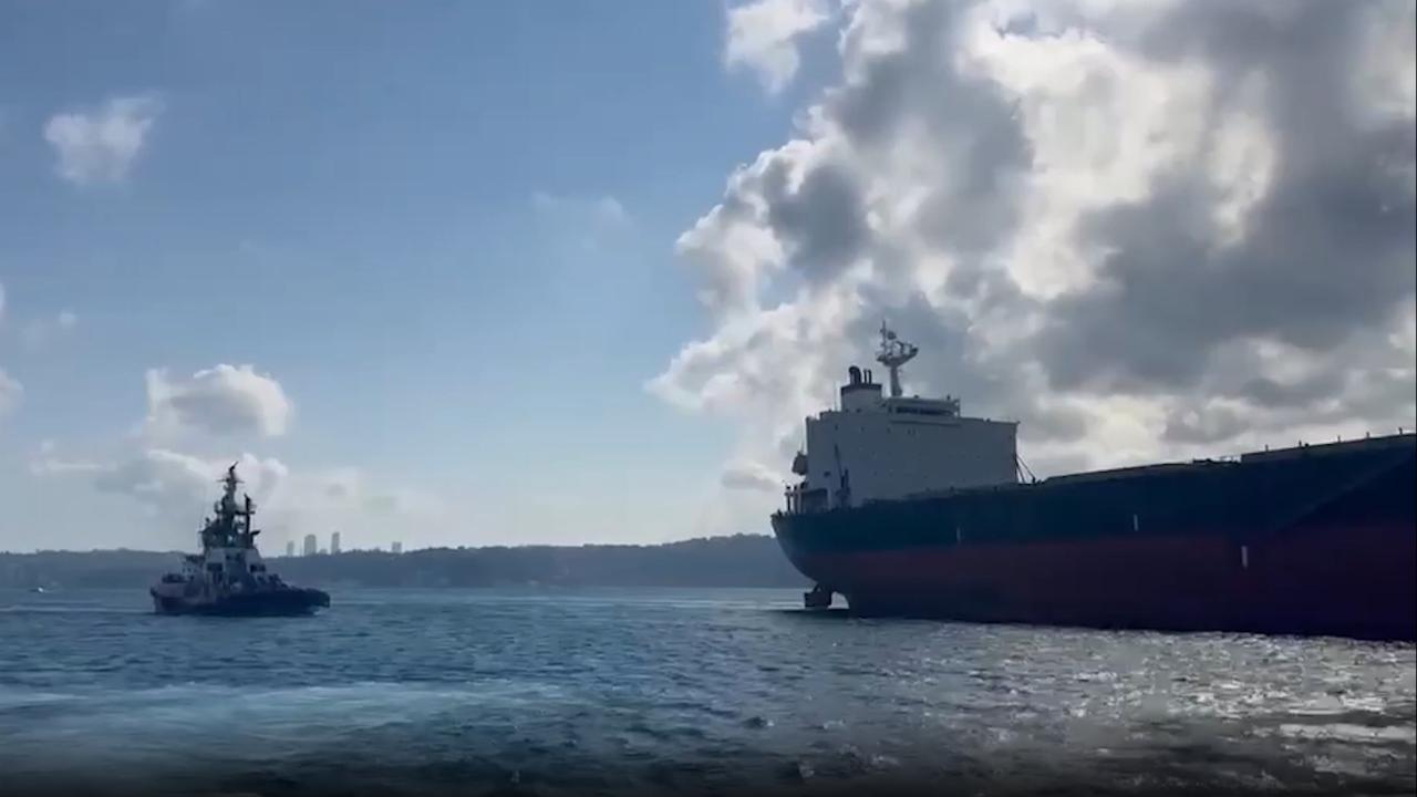 İstanbul Boğazı'nda Gemi Arızası: Trafik Çift Yönlü Askıya Alındı