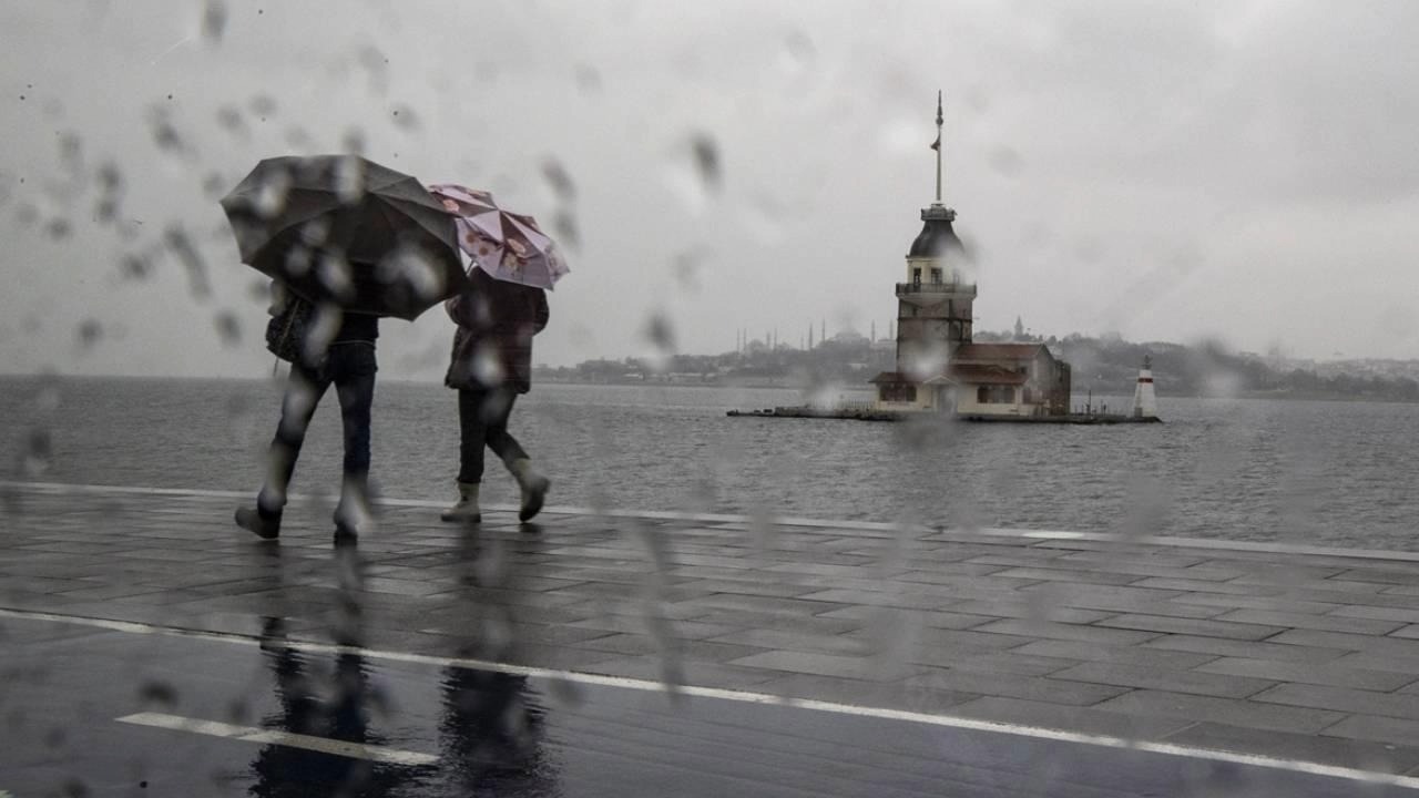 İstanbul'a Dikkat! Meteorolojiden Kritik Uyarı: Yağmur Geliyor, Hazırlıklı Olun!