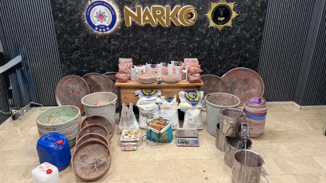 İstanbul'da Büyük Operasyon: Tonlarca Uyuşturucu Ham Maddesi Ele Geçirildi