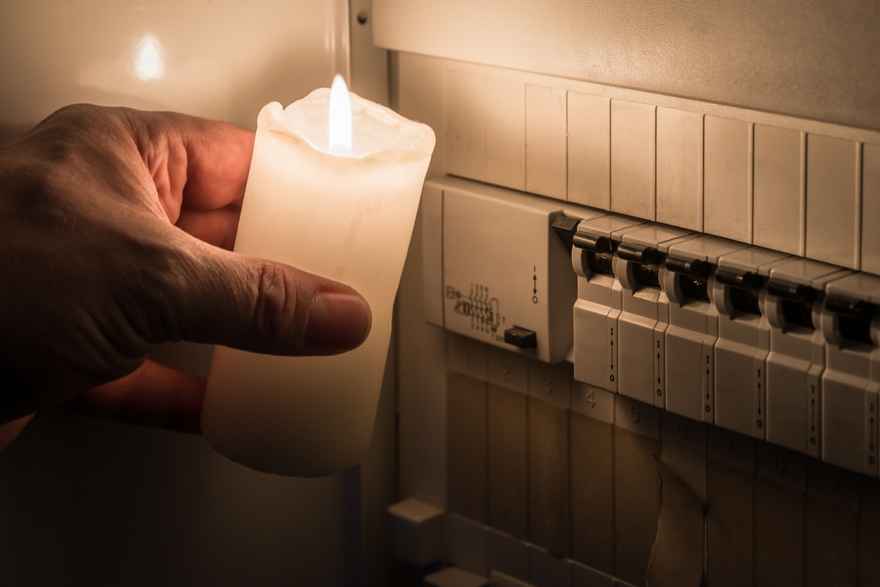 İstanbul'da Elektrik Kesintisi Kabusu! Hangi İlçelerde Yaşanacak?