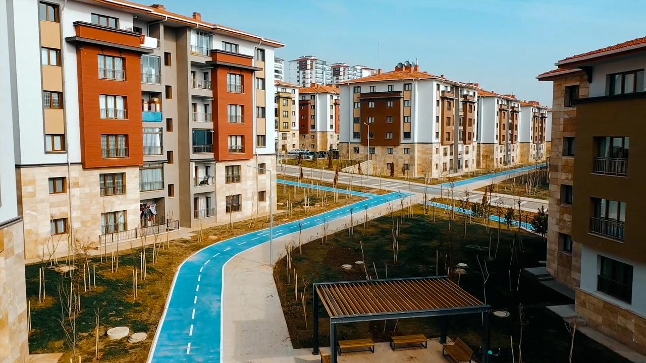 İstanbul'da Ev Hayalleri Gerçek Oluyor! 500 Bin Sosyal Konutun İlk Kuraları Çekiliyor!