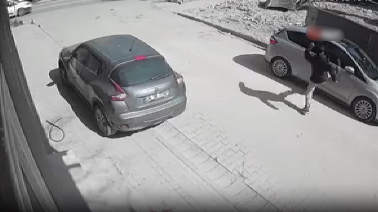 İstanbul'da Şok Saldırı! Park Halindeki Araçlara Saldıran Saldırgan Tutuklandı!