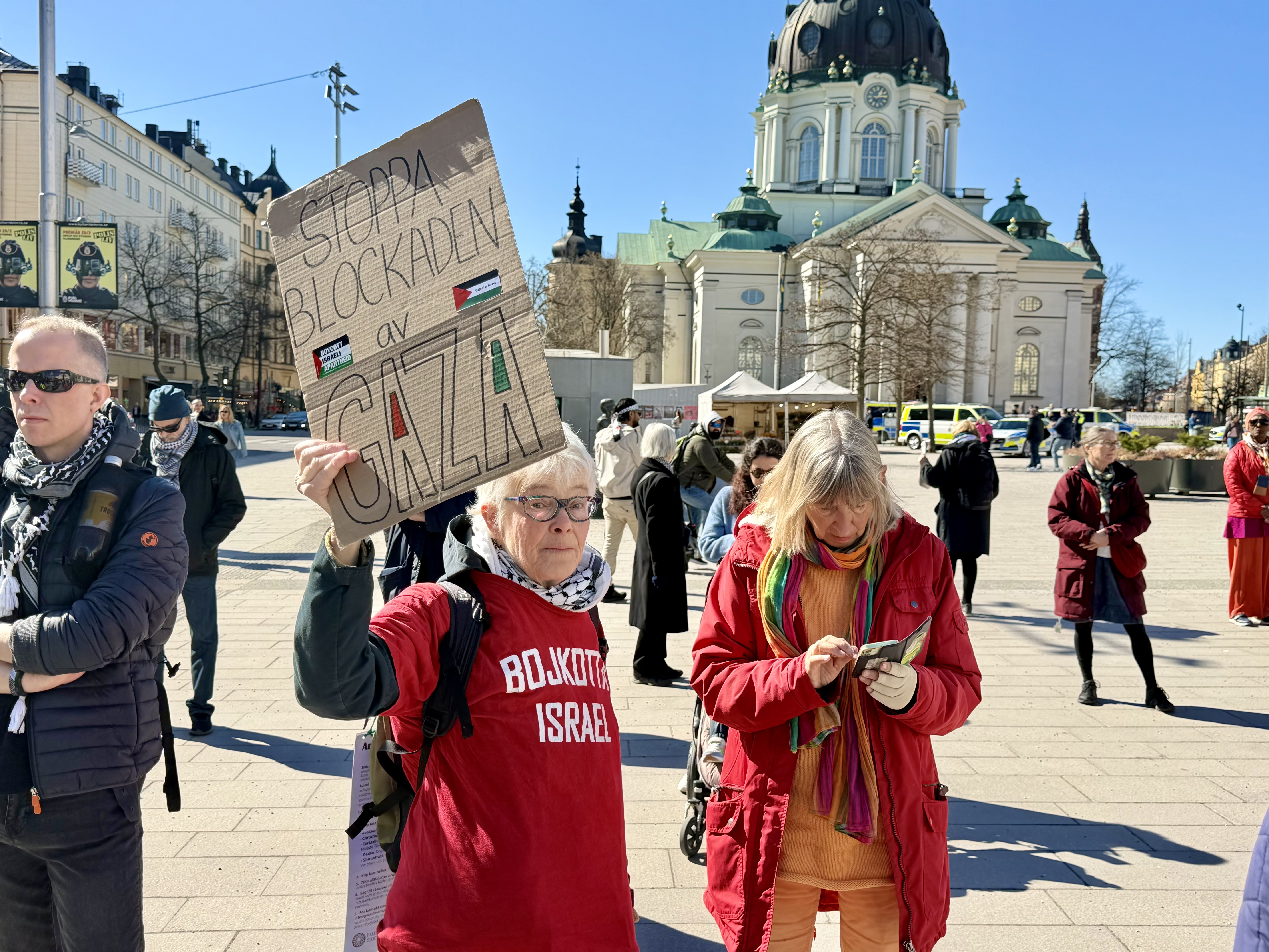 İsveç Ayakta! İsrail'in Gazze ve Lübnan Saldırıları Stockholm'de Protesto Edildi: Dünya Sessiz Kalmayacak!