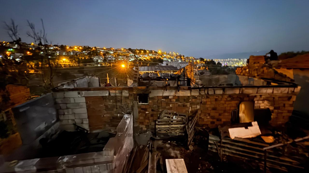 İzmir’de Acı Kayıp: Yangında 4 Yaşındaki Çocuk ve Anneannesi Hayatını Kaybetti