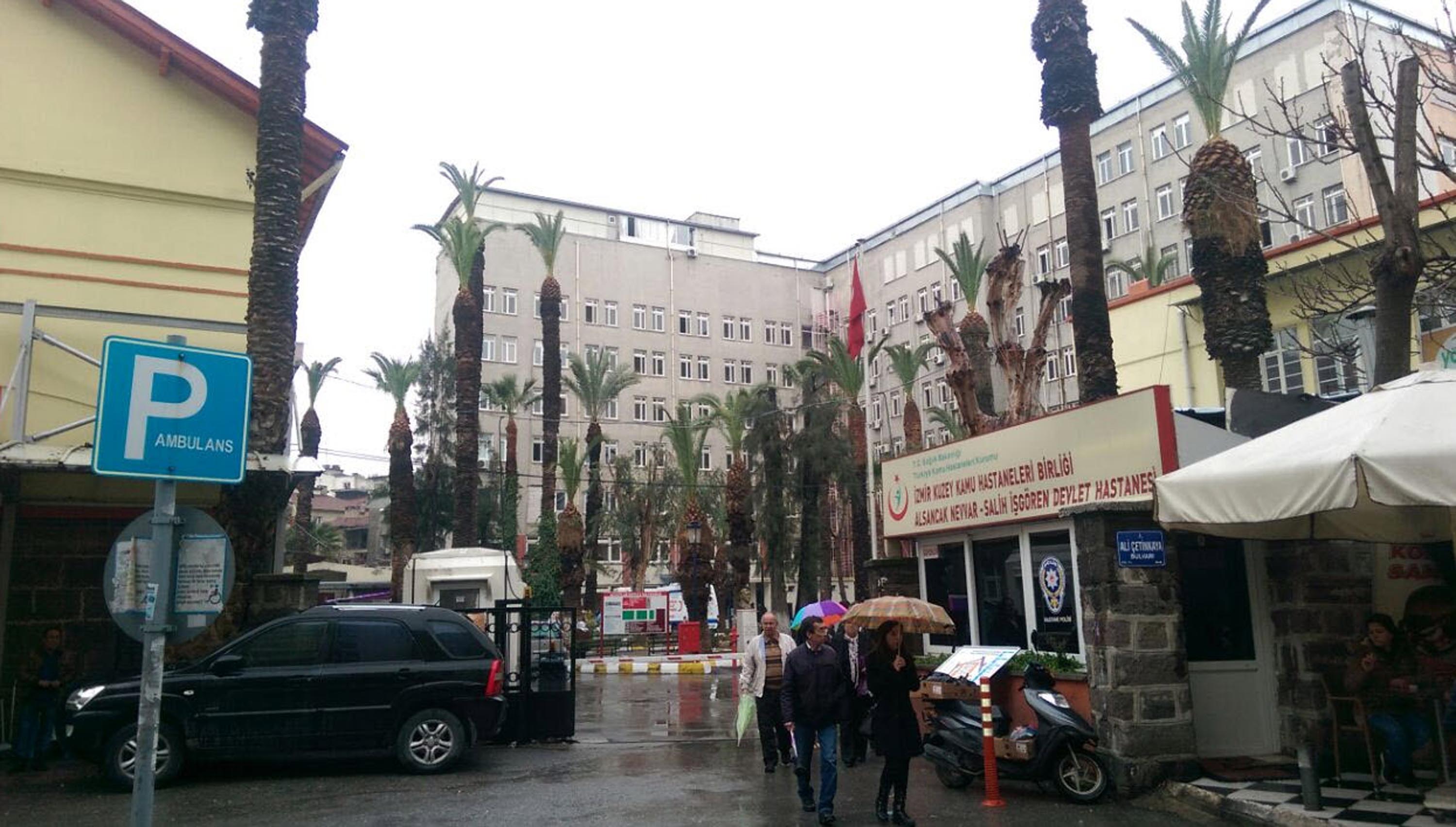 İzmir'de Şok Ölüm! Anne ve Oğlu Arka Arkaya Hayata Veda Etti!