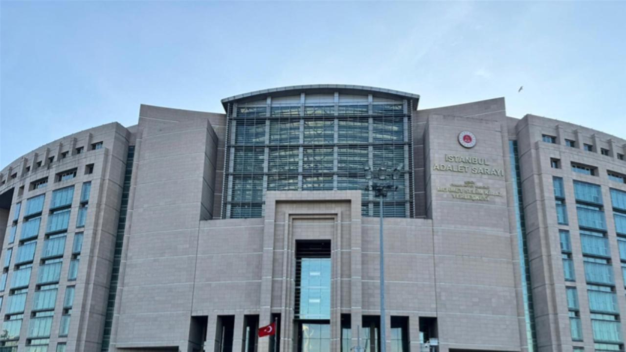 İzmit Belediyesi'ne Geniş Kapsamlı Yolsuzluk Soruşturması