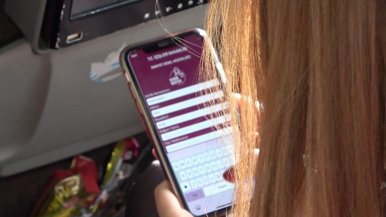 KADES'i İndiren Her Kadın Hayatını Kurtarıyor mu? İşte Uygulamanın Karanlık Gerçeği!