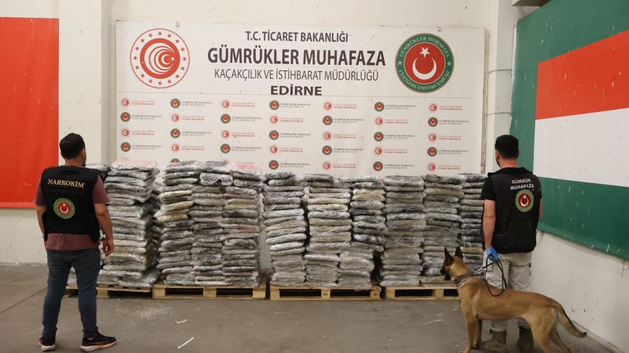 Kapıkule'de Büyük Uyuşturucu Yakalaması: 1,2 Ton Ele Geçirildi