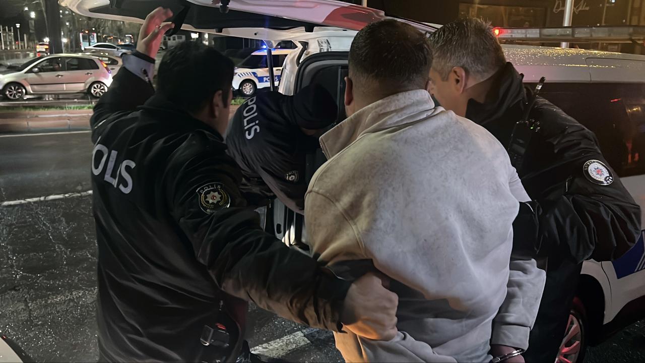 Kayseri'de Akılalmaz Olay! Alkollü Sürücü Polisten Kaçtı, Rekor Ceza Yedi!