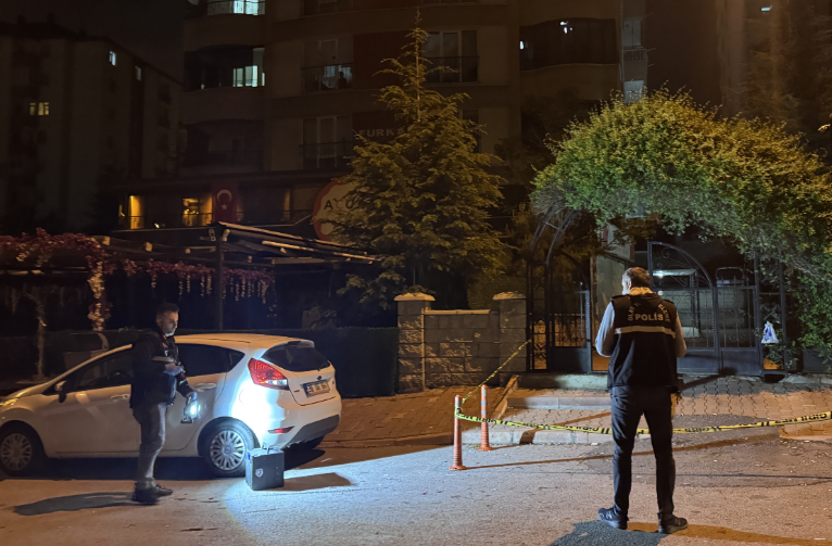 Kayseri'de Şiddet Döngüsü: Kadını Korumak İsteyen Kardeşler Bıçaklandı!