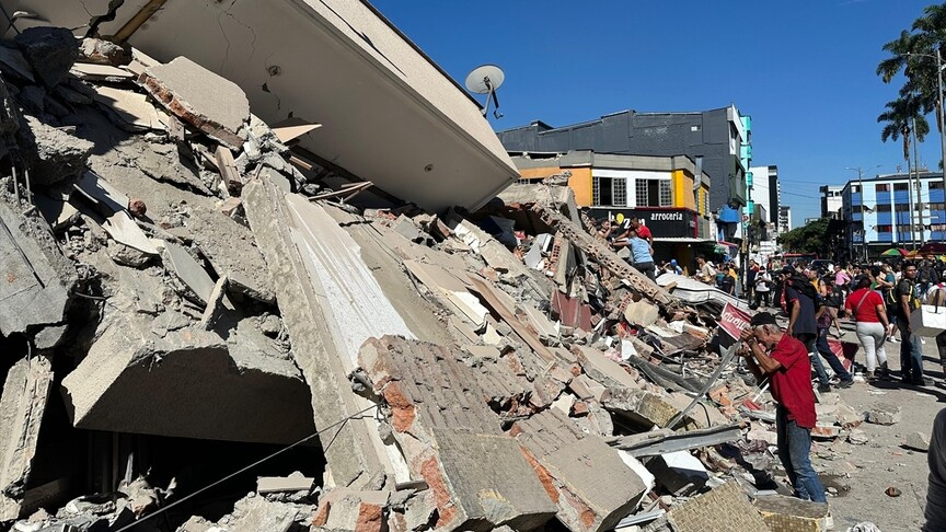 Kolombiya'da 7,4 Büyüklüğünde Deprem: Can Kaybı 132'ye Yükseldi
