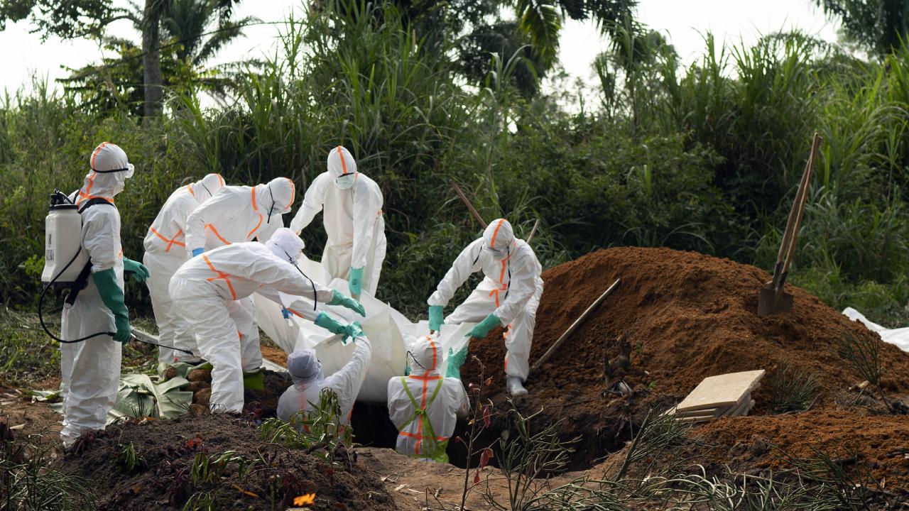 Kongo'da Korkunç Olay: Ebola Tedavi Merkezi Alevlere Teslim! Cenaze Krizi Facia Getirdi