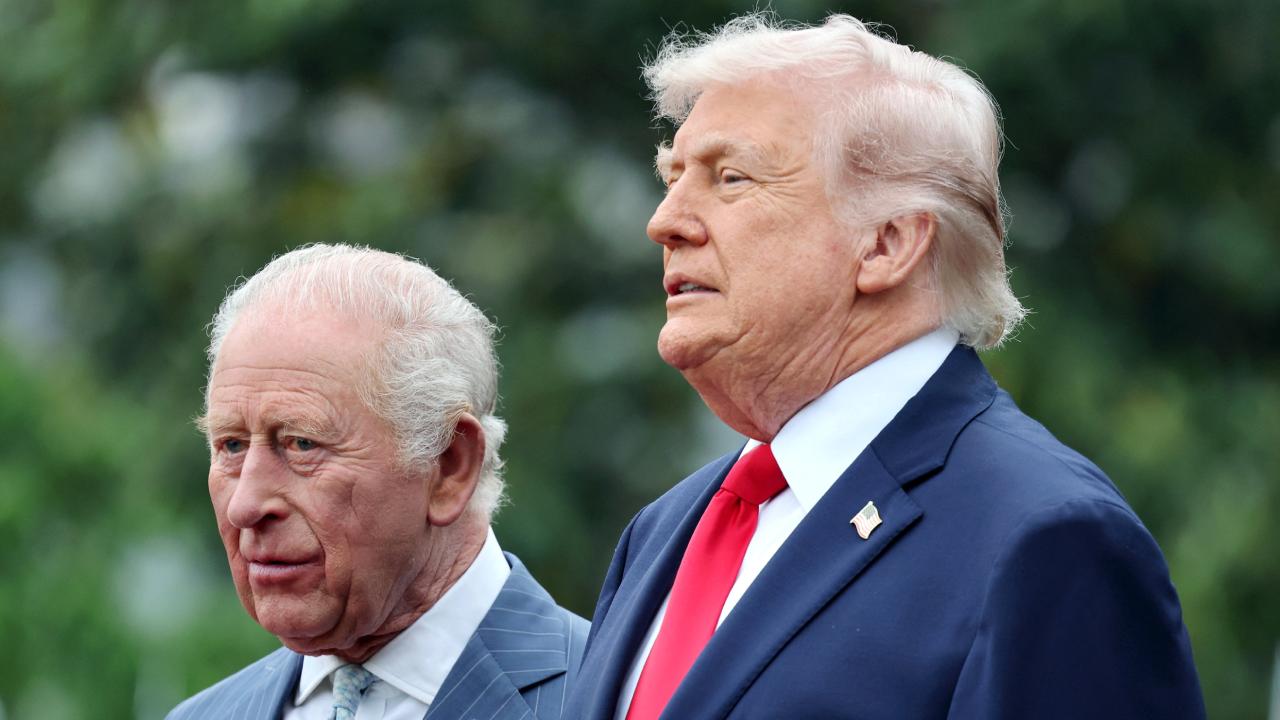 Kral Charles'tan Trump'a Zehir Zemberek İmalar! Sosyal Medya Bu Detayı Konuşuyor