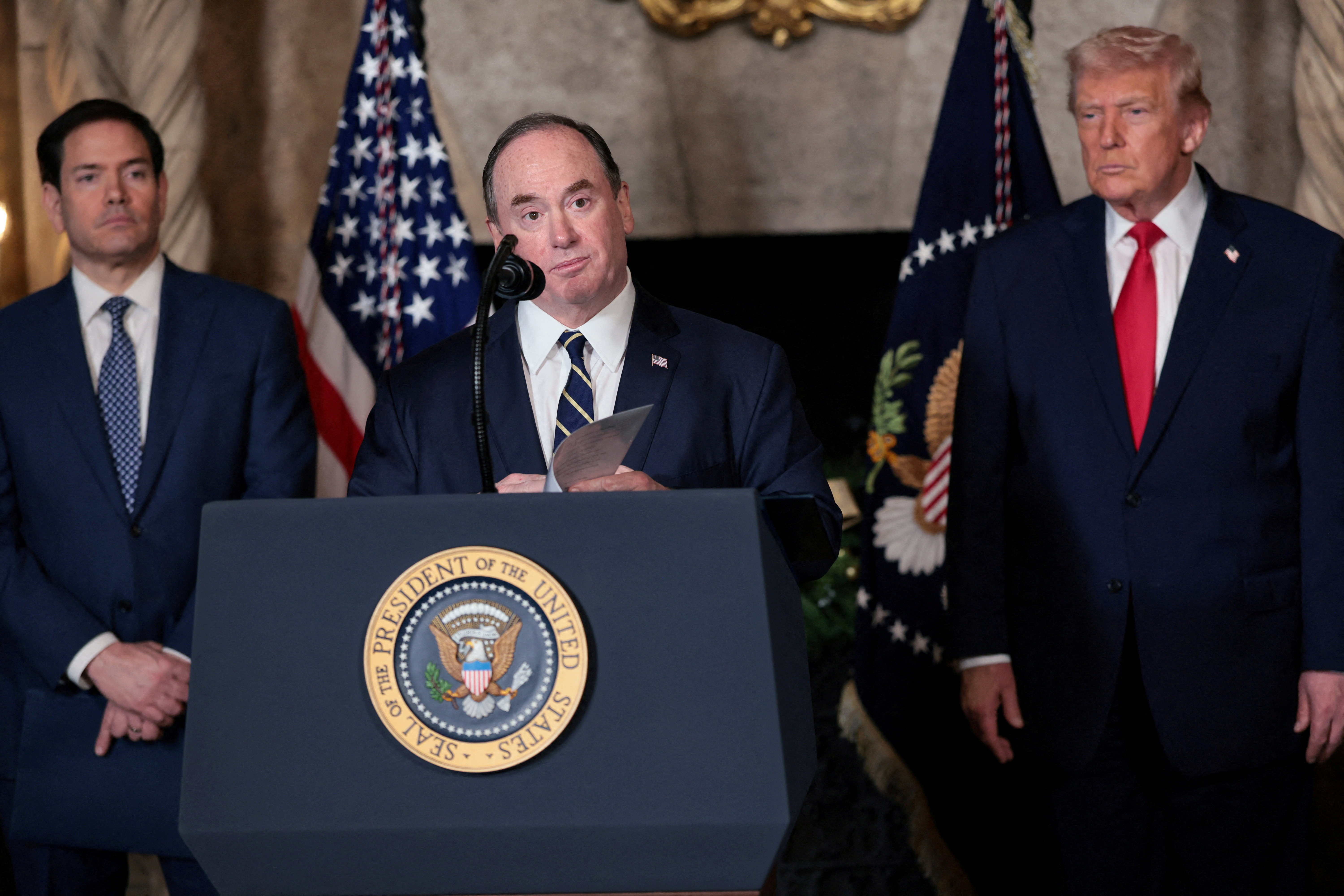 Kriz Derinleşiyor! İran Savaşı'nda Kritik Rol Oynayan ABD Donanma Sekreteri de Görevden Çekildi!