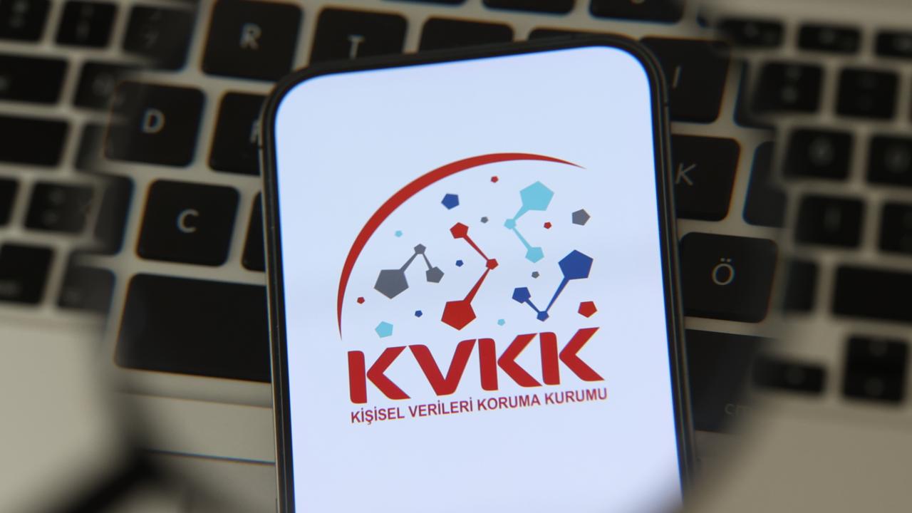 KVKK'dan Reklam Mesajlarına Sıkı Denetim: İdari Yaptırım Uyarısı