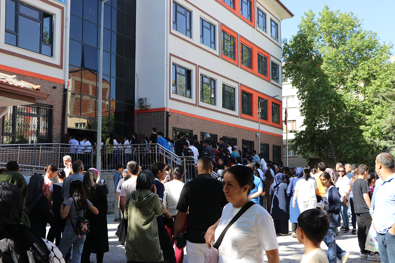 LGS Tercih Süreci Başlıyor: Öğrenciler İçin Kritik Yüzdelik Dilim Uyarısı