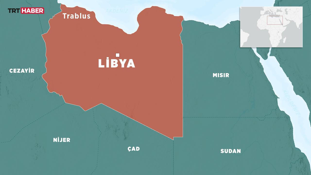 Libya'da Zaviye Petrol Deposu'nda Yangın Paniği