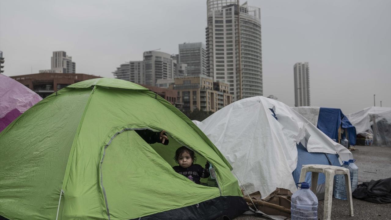 Lübnan'da Korkunç Gerçek! Halkın Dörtte Biri Açlıkla Savaşıyor!
