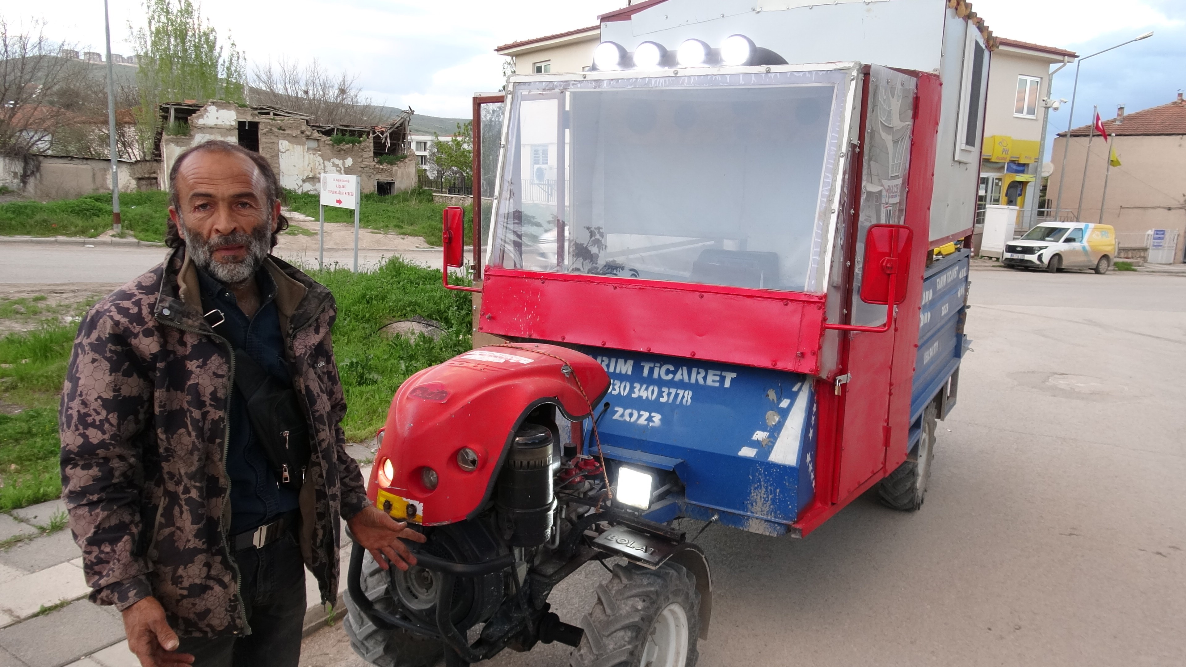 Malatyalı Murat'ın Çapa Motorlu Karavanı Görenleri Şaşırtıyor! Tek Eksiği Sizi Güldürecek!