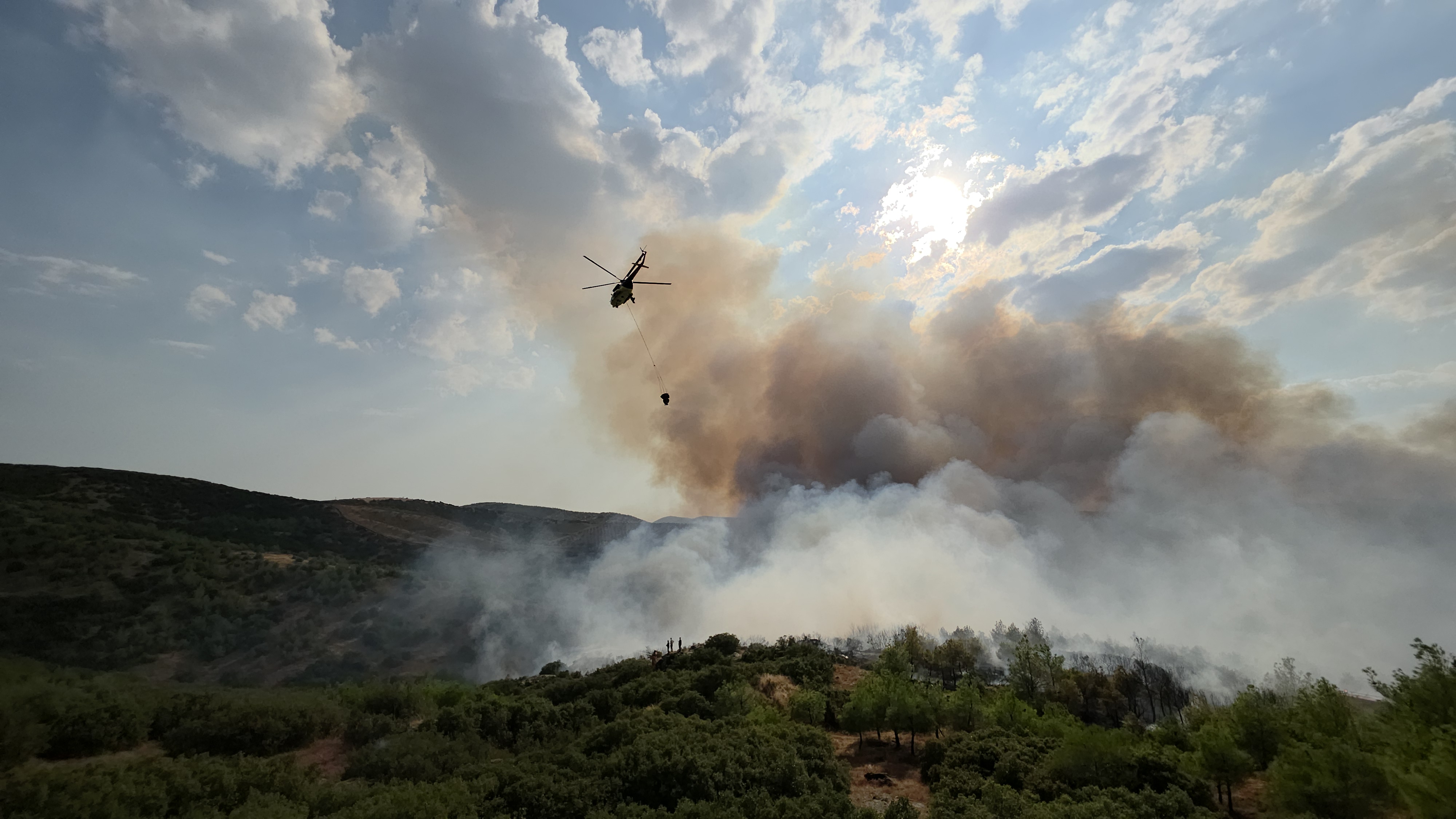 Manisa Kula'da Orman Yangını: Ekiplerin Müdahalesi Sürüyor