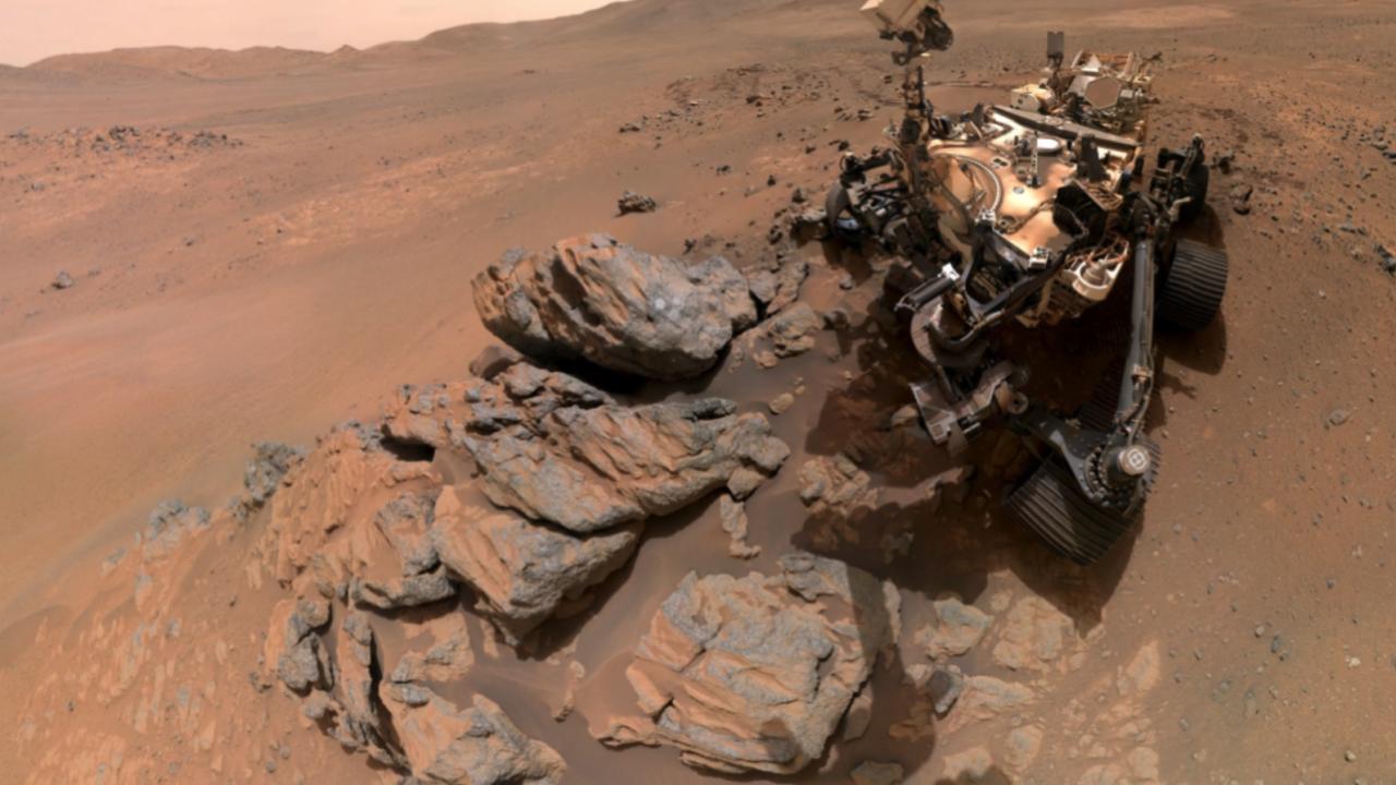 Mars'tan Gelen Selfie Ortalığı Karıştırdı! Perseverance'ın Gözünden Kızıl Gezegenin Sırları Çözülüyor