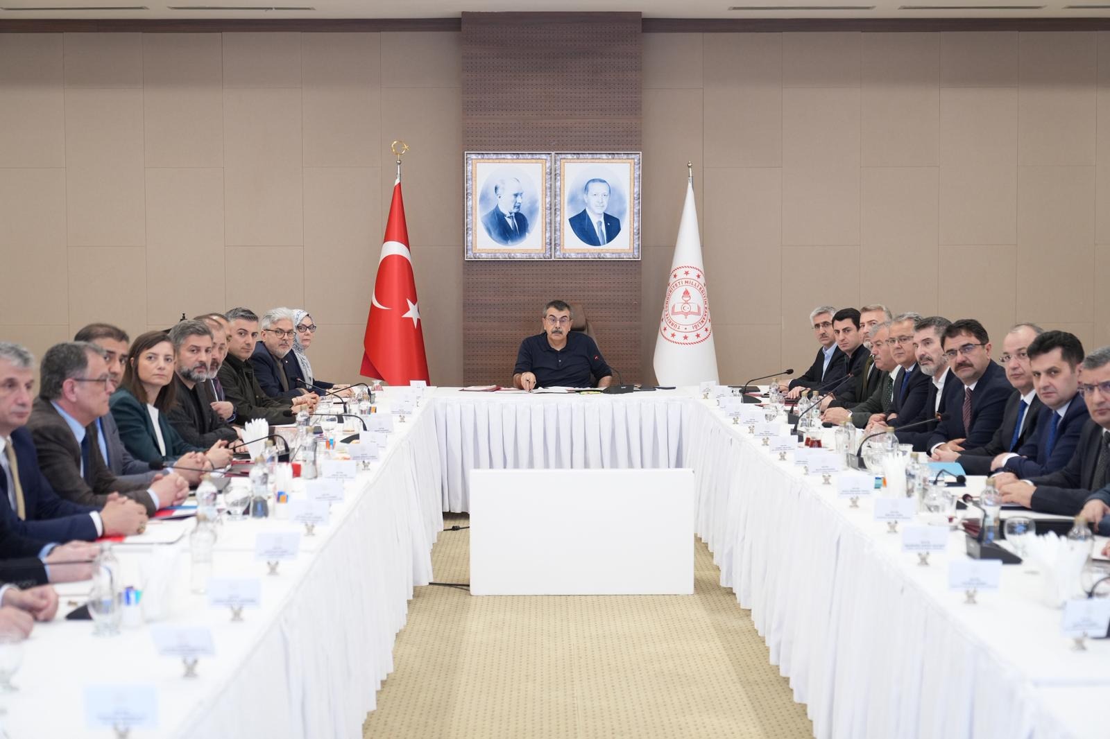 MEB Alarmda! Okullarda Güvenlik Duvarı Örülüyor: Saldırılara Karşı Yeni Önlemler Masada!