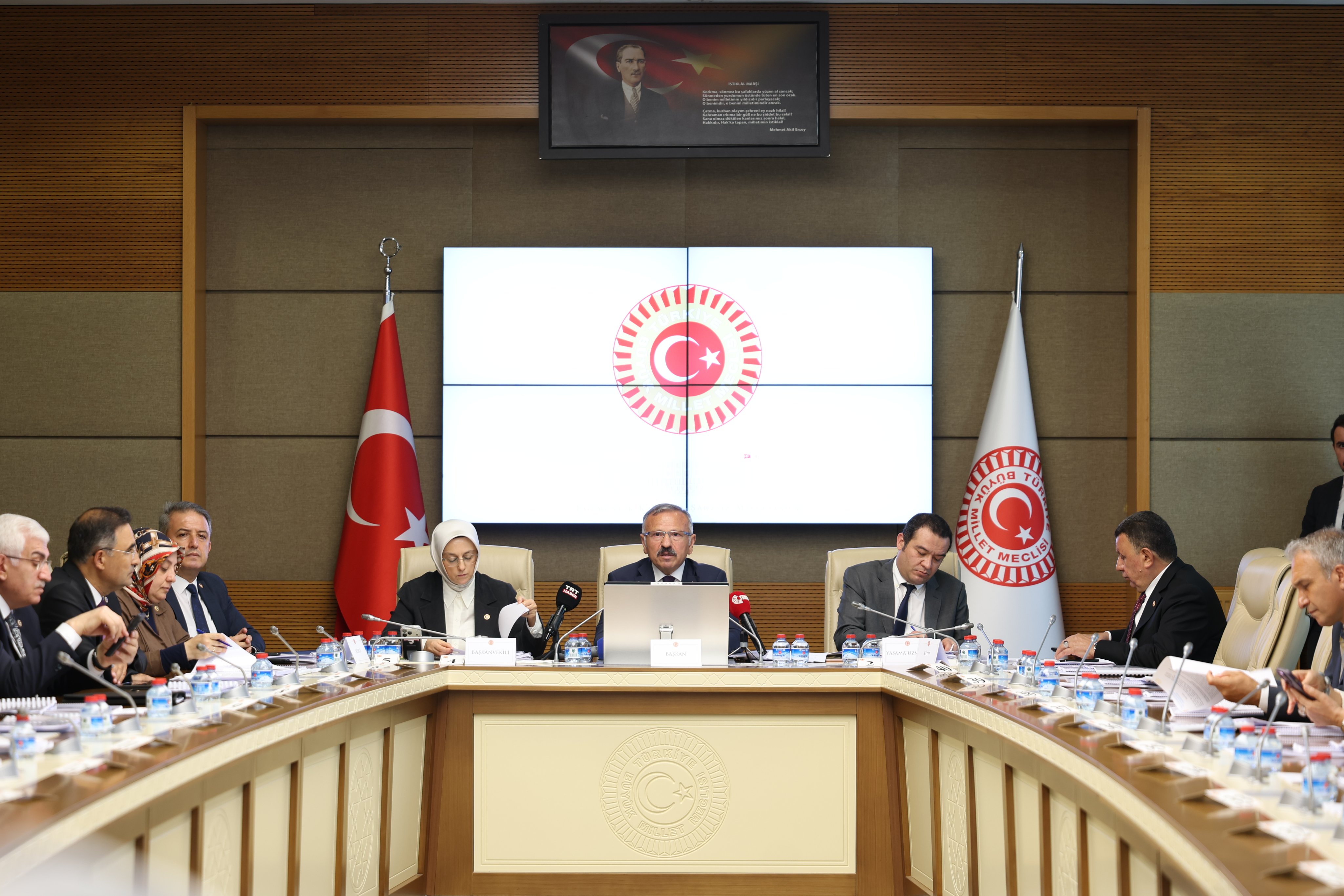Meclis Komisyonu Toplandı: 'Çocuklarda Dip Dalga' Uyarısı