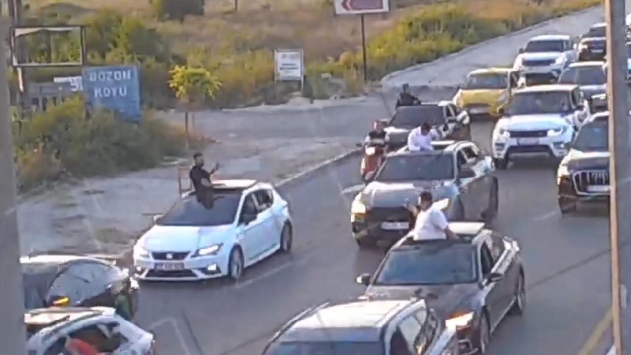 Mersin'de Düğün Konvoyunda Trafiği Tehlikeye Atanlara Rekor Ceza