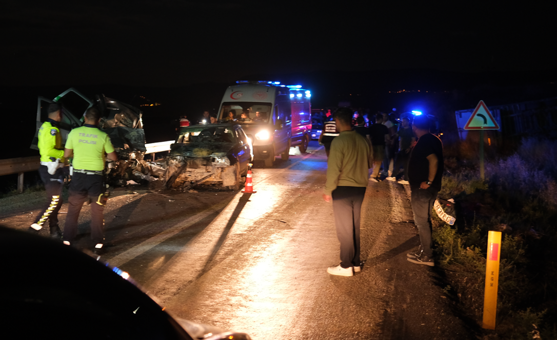 Mersin'de Gece Yarısı Kabusu! Zincirleme Kaza Faciası: 1 Ölü, 5 Yaralı!