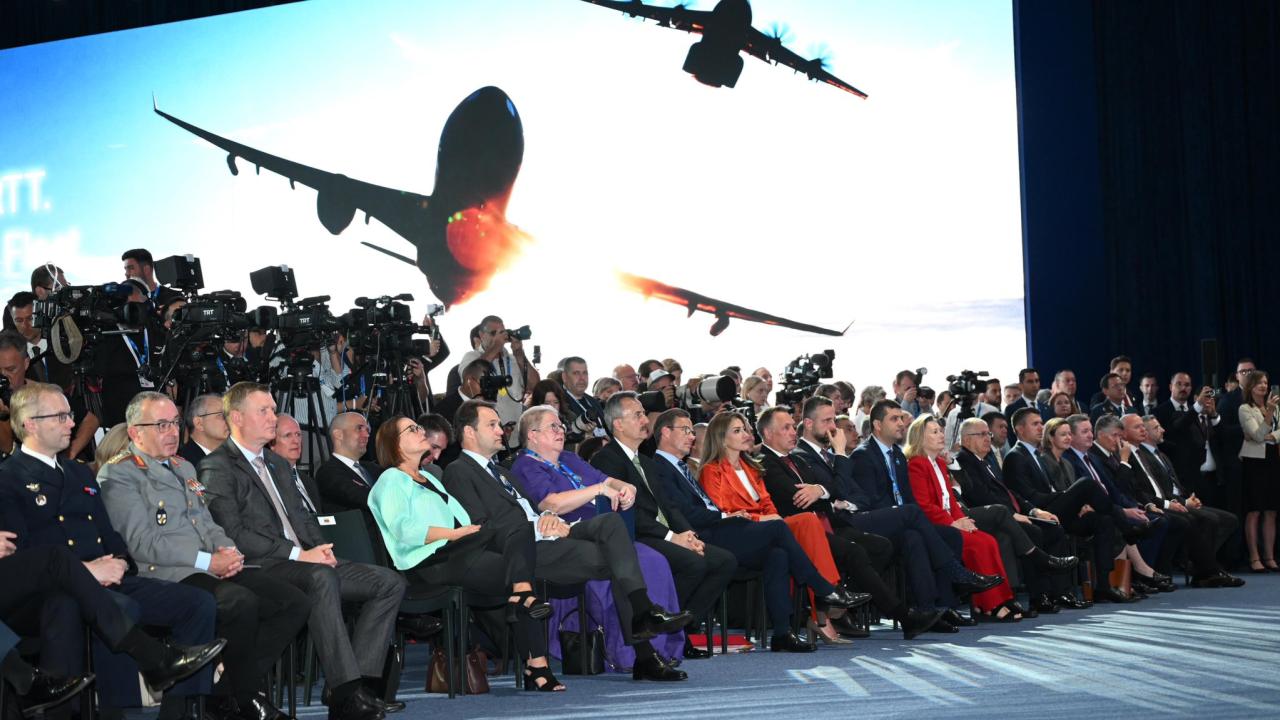 NATO'dan Stratejik Savunma Hamlesi: Uzay ve Füze Savunmasında Yeni Dönem