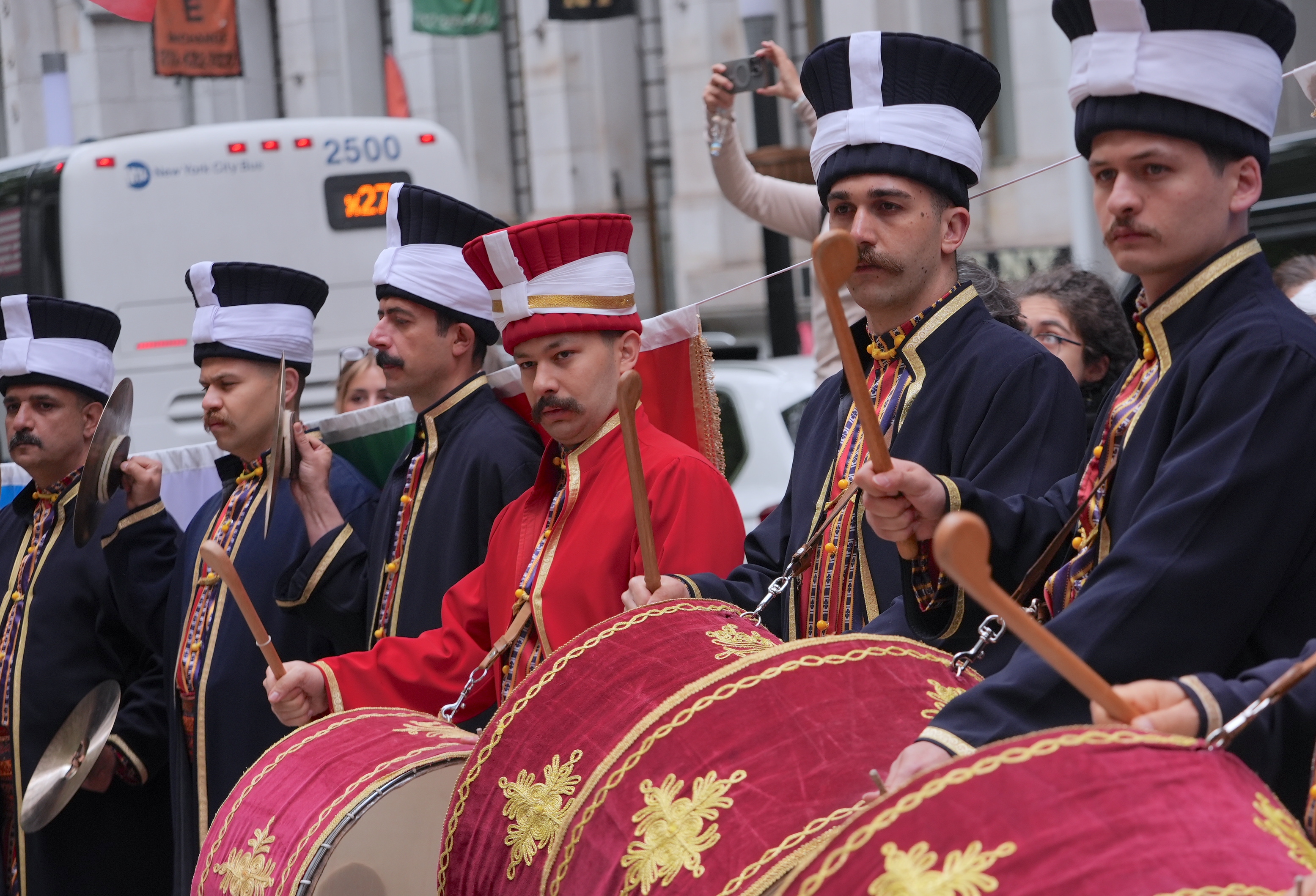 New York Türk Bayraklarıyla Coştu! İşte O Anlar...