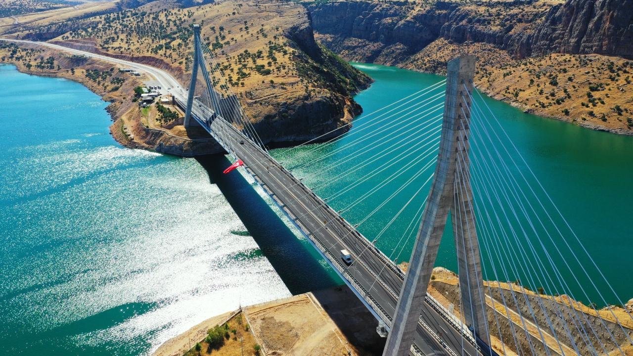 Nissibi Köprüsü'nden Geçenler Dikkat! Cebinizde Kalan Para Dudak Uçuklatıyor!