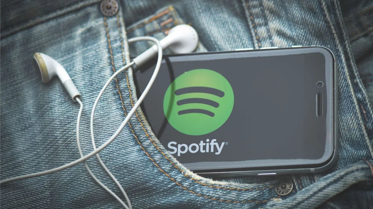 Nostalji Rüzgarı! Spotify'dan 20. Yıla Özel Müthiş Yenilik: Geçmişe Yolculuk Başlıyor!