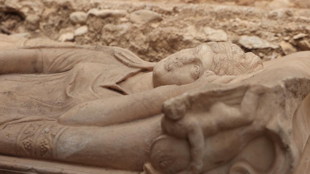 Olympos'un Gizemli Aristokratı! 2300 Yıllık Mezar Sırları Çözüyor