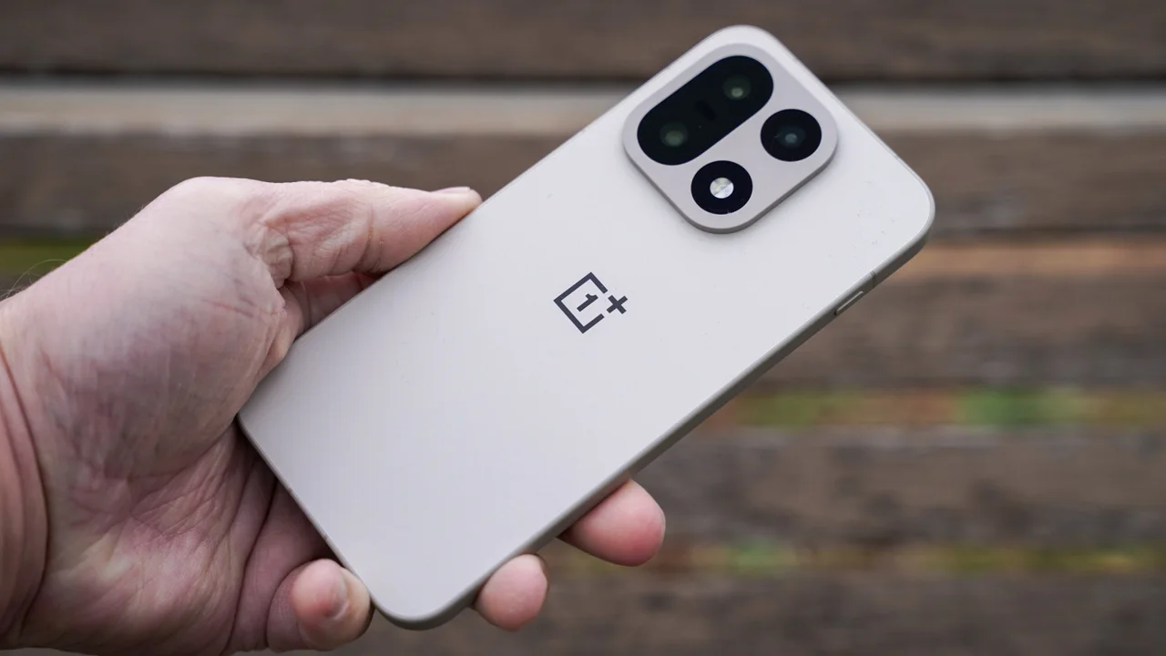 OnePlus Strateji Değiştiriyor: ABD ve Avrupa Pazarında Küçülme Kararı
