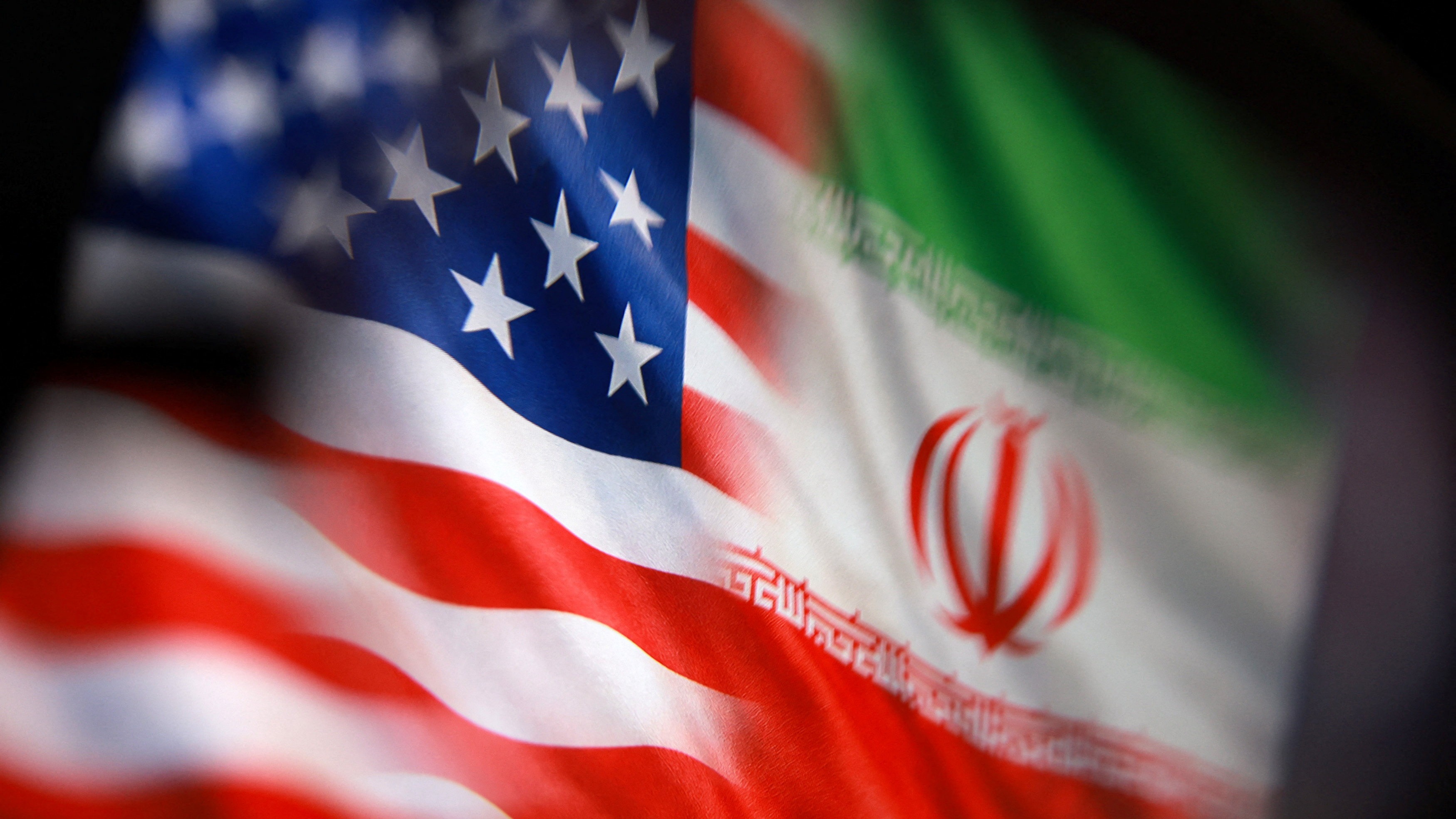 Ortadoğu'da Barış Umudu! İran ve ABD Masaya Oturuyor: Savaşın Sonu Mu Geliyor?