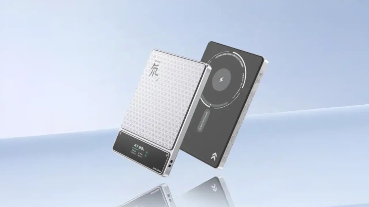 Oyuncular Dikkat! RedMagic'ten Canavar Gibi Powerbank Geliyor: Şarj Derdine Son!
