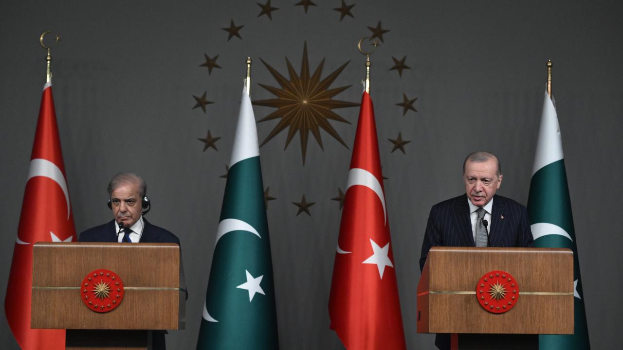 Pakistan Başbakanı Şerif'ten Türkiye ve Erdoğan Vurgusu
