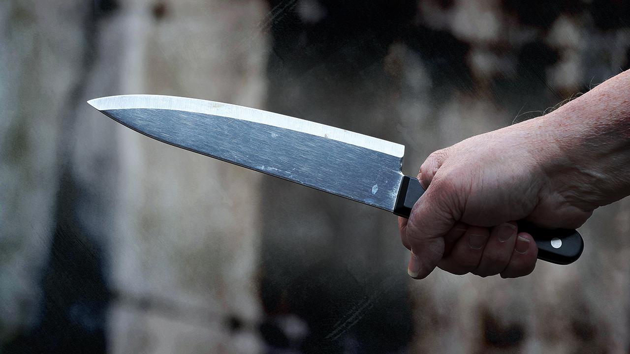 Paris'te Bıçaklı Saldırı: 3 Yaralı
