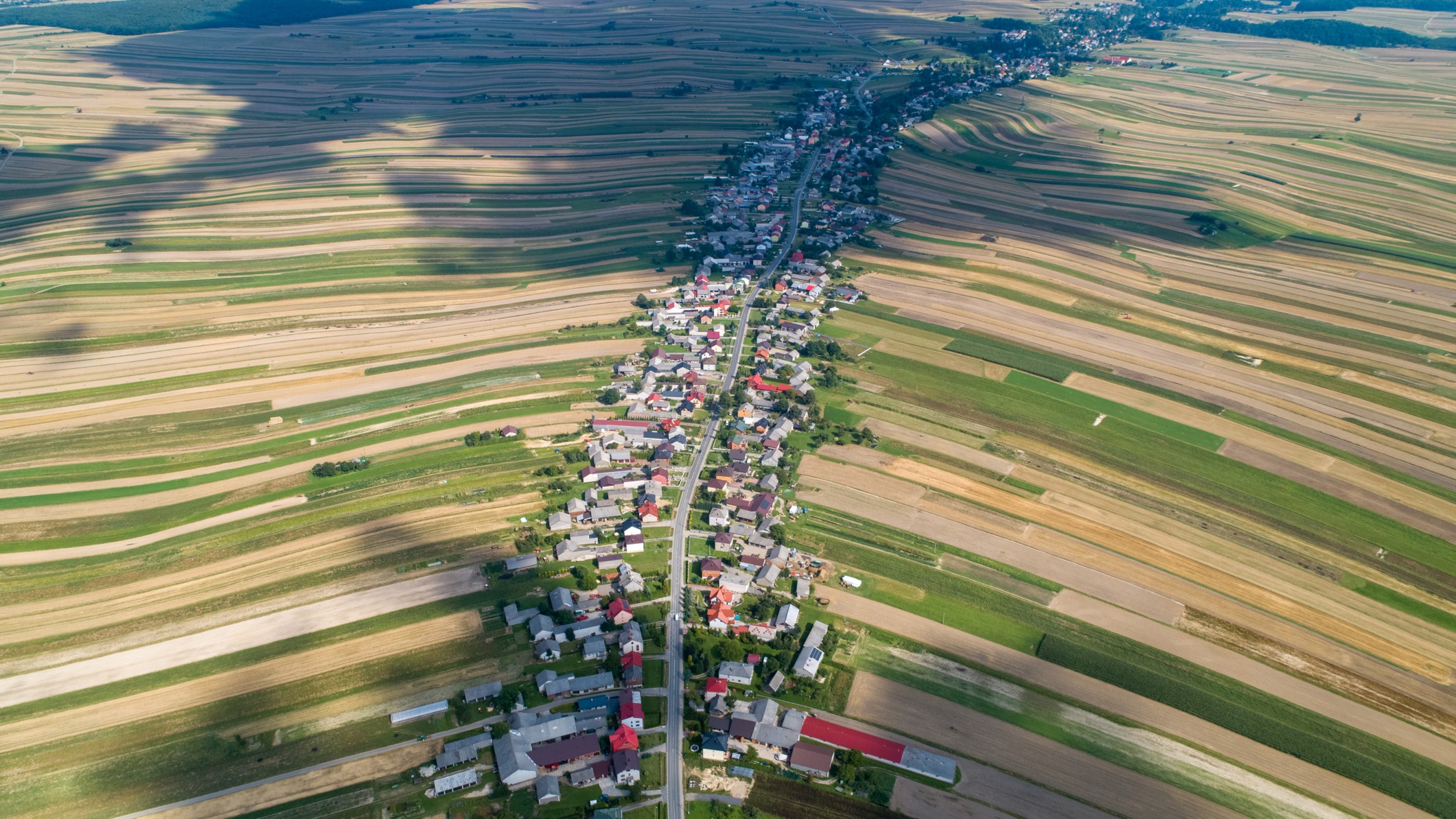 Polonya’nın Sıra Dışı Yerleşimi: 6 Bin Kişilik Tek Sokak