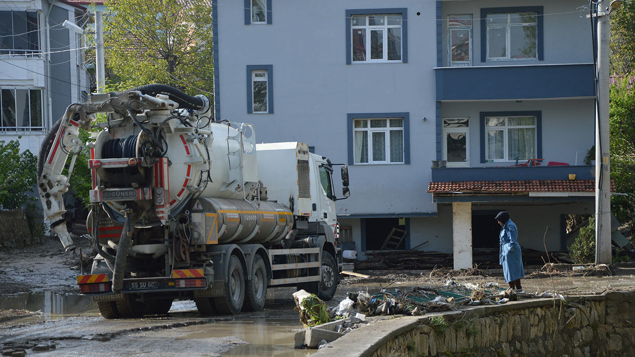 Samsun Sular Altında! Sel Mağdurlarına Acil Yardım Eli!