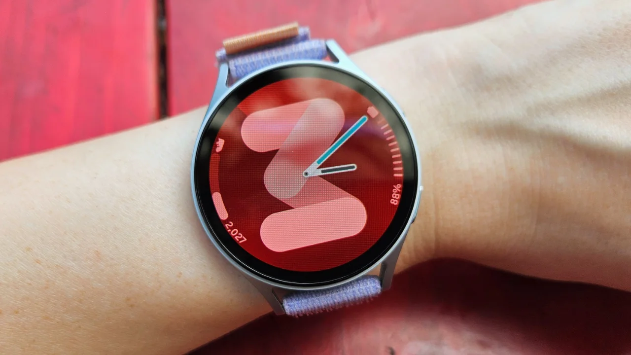 Samsung Galaxy Watch Sahipleri Alarmda! Güncelleme Pilleri Sömürüyor