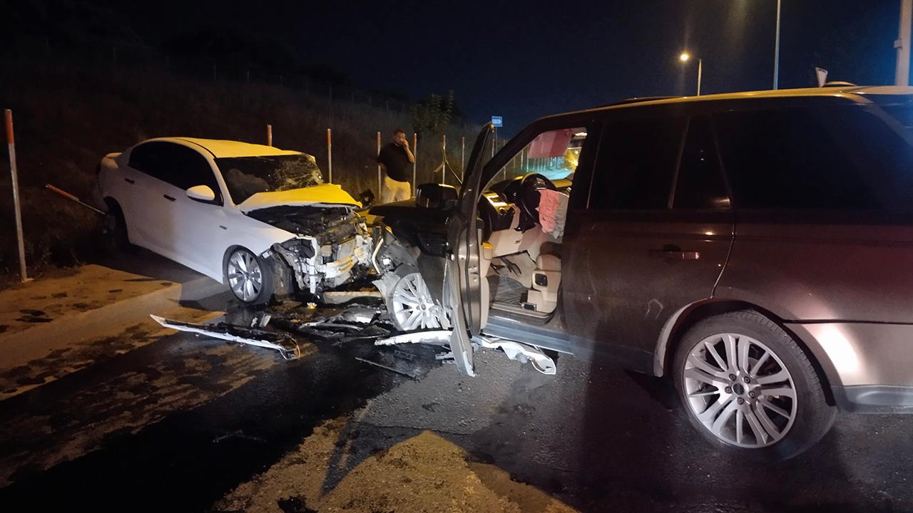Sancaktepe'de Trafik Kazası: 2'si Ağır 5 Yaralı