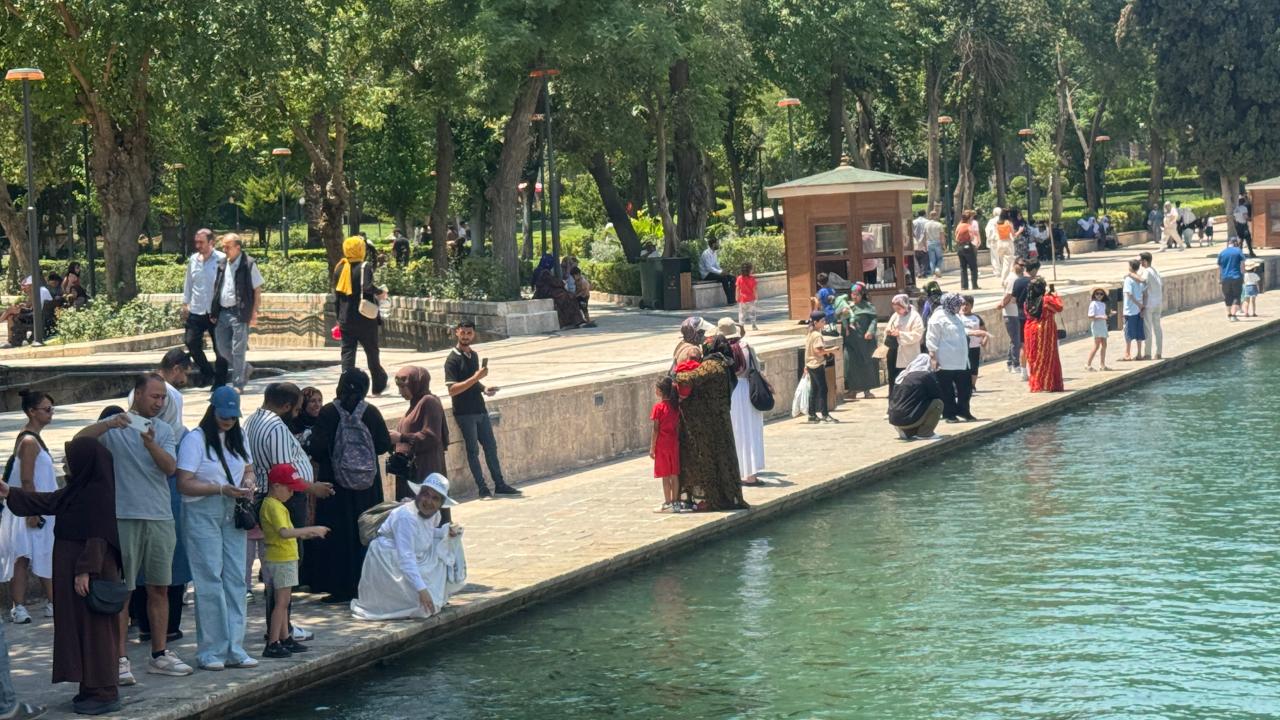 Şanlıurfa'da Aşırı Sıcaklar: Termometreler 45 Dereceyi Gördü